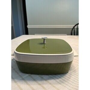 Vtg Retro West Bend Thermal Serv Green Insulated Covered Dish Casserole 70s